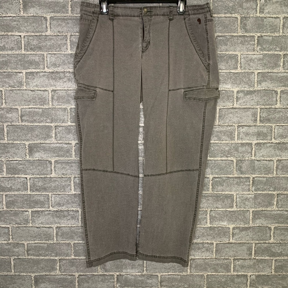 Mountain Hardwear breathable hiking / casual pants